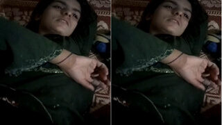 Paki Girl Shows Pussy | Indian MMS