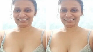 Sexy Lankan Wife Shows Boobs Part 2 | Indian MMS