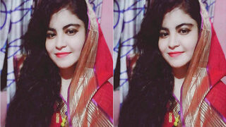 Desi Girl Shows Her Big Boobs Part 1 | Indian MMS