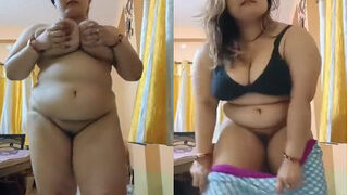 Hot Desi Wife Striping Clotsh And Shows Nude Body | Indian MMS