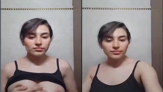 Desi Girl Shows Her Big Boobs | Indian MMS