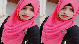 Cute Desi Girl Shows Boobs | Indian MMS