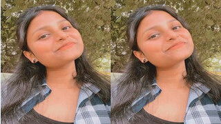 Desi Girl Shows Her Boobs | Indian MMS