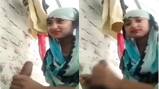 Sexy Desi Girl Sucking Lover Dick | Indian MMS