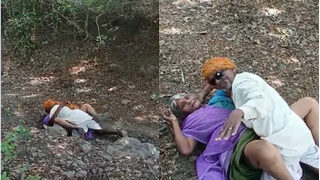 Mature CPl Out Door Fucking Caught | Indian MMS