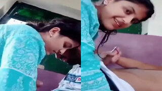 Cute Desi Girl Blowjob | Indian MMS