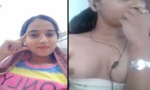 Indian Sexy Figure Karishma Boob Show Viral Live | Indian MMS