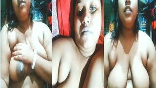 Desi Boudi Shows Her Big Boobs | Indian MMS