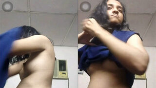 Sexy Desi Girl Fingering | Indian MMS