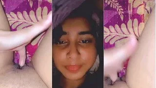 Horny Desi Girl Fingering | Indian MMS