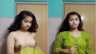 Desi Girl Shows Her Boobs | Indian MMS