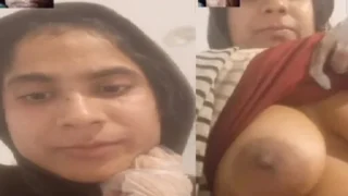 Naughty Girlfriend Cute Boob Show On Video Call | Indian MMS