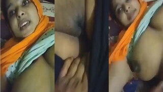 Desi Bhabhi Boobs And Pussy Shows | Indian MMS