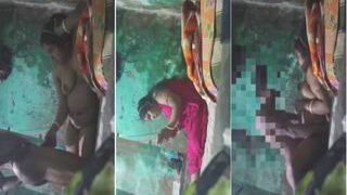 Horny Desi Bhabhi Handjob And Fucking | Indian MMS