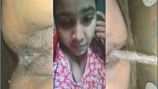 Horny Desi Girl Pissing | Indian MMS