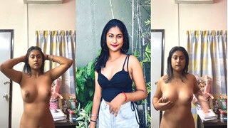 Hot Desi Girl Shows Her Nude Body | Indian MMS