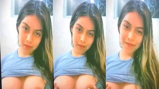 Sexy Desi Girl Shows Her Boobs | Indian MMS